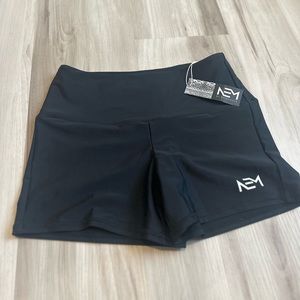 NEM by Ryderwear black scrunch butt shorts NWT